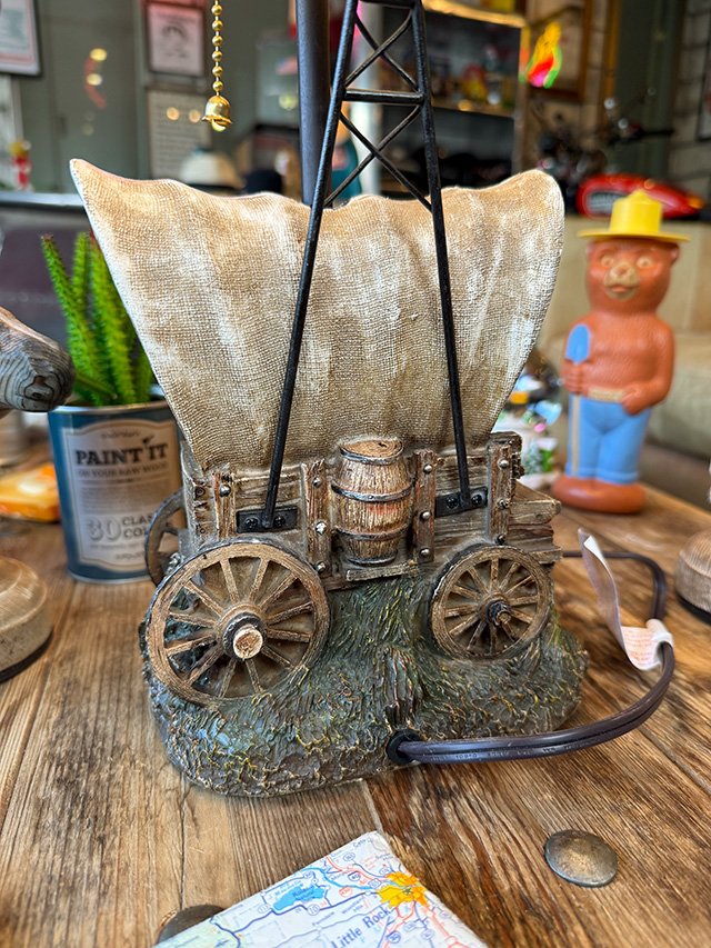 ウエスタン　幌馬車　ルームランプ　ウエスタンワゴン ■ アメリカン雑貨 アメリカ雑貨 |  | 06