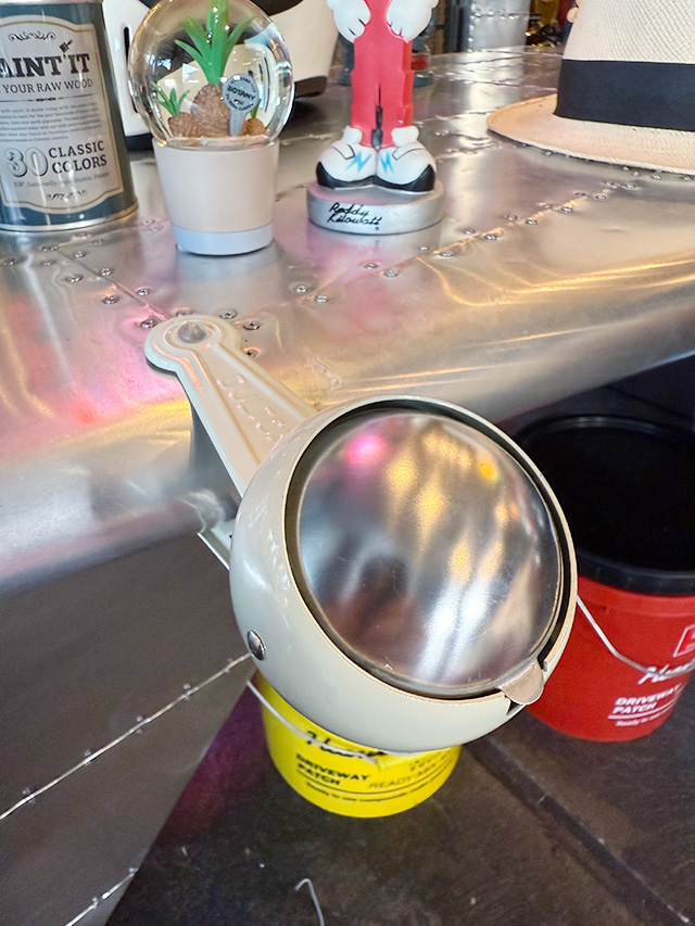 ダルトン　ウィンドプルーフ　クリップ　アッシュトレイ　（アイボリー）　クリップ式　灰皿 ■ アメリカン雑貨 アメリカ雑貨 | DULTON