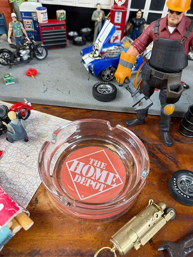 アドバタイジング　ガラスアッシュトレイ　灰皿　（ホームデポ） ■ アメリカン雑貨 アメリカ雑貨 | 