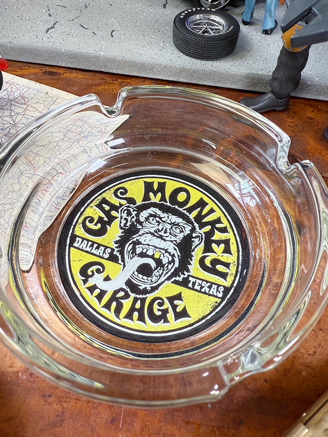 アドバタイジング　ガラスアッシュトレイ　灰皿　（ガスモンキーガレージ） ■ アメリカン雑貨 アメリカ雑貨 |  | 01