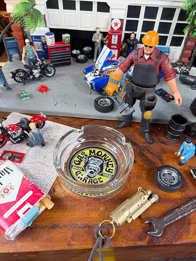 アドバタイジング　ガラスアッシュトレイ　灰皿　（ガスモンキーガレージ） ■ アメリカン雑貨 アメリカ雑貨 |  | 03