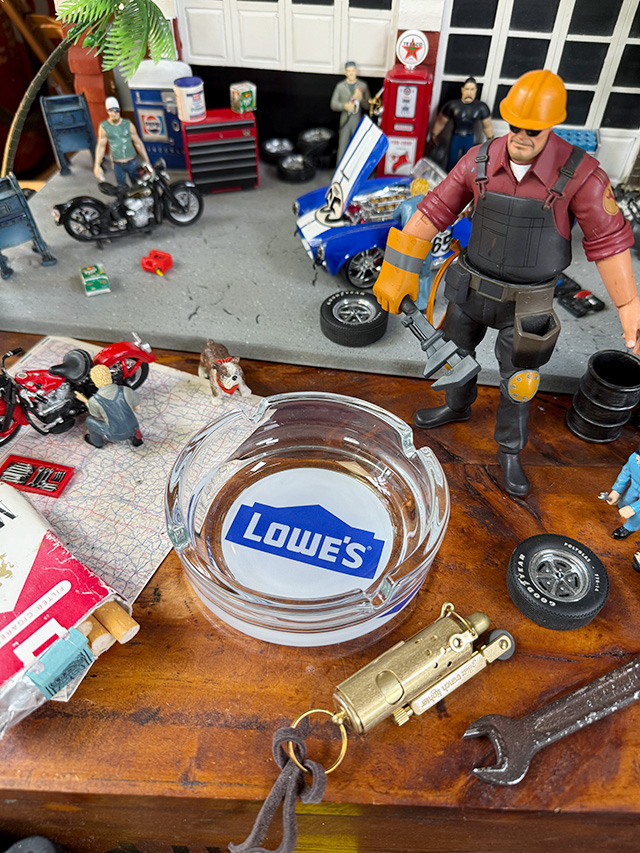 アドバタイジング　ガラスアッシュトレイ　灰皿　（ロウズ） ■ アメリカン雑貨 アメリカ雑貨 |  | 03