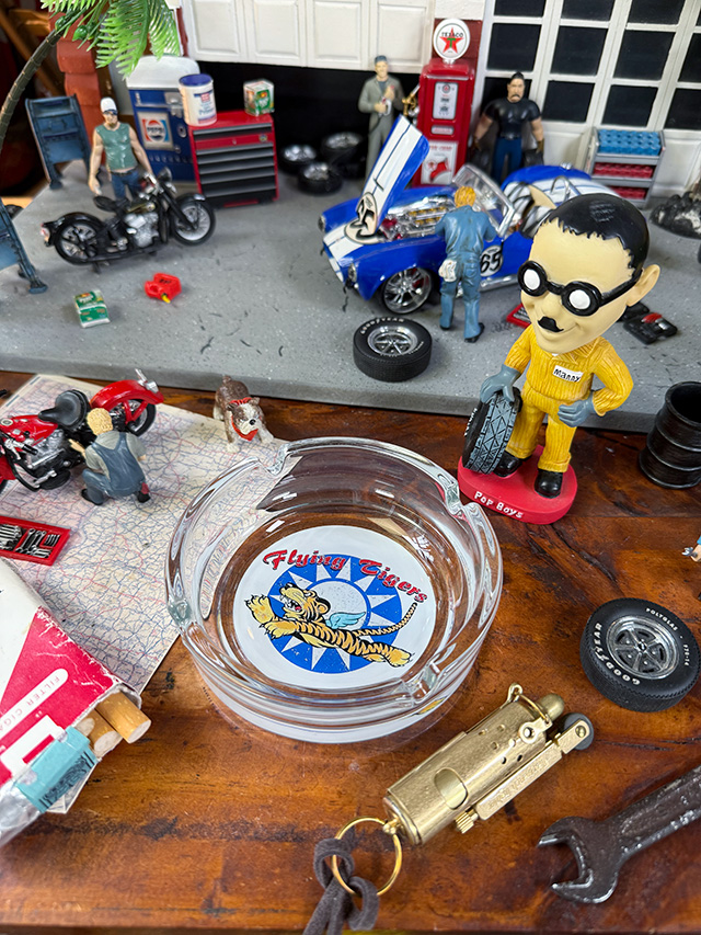 アドバタイジング　ガラスアッシュトレイ　灰皿　（フライングタイガー） ■ アメリカン雑貨 アメリカ雑貨 |  | 03