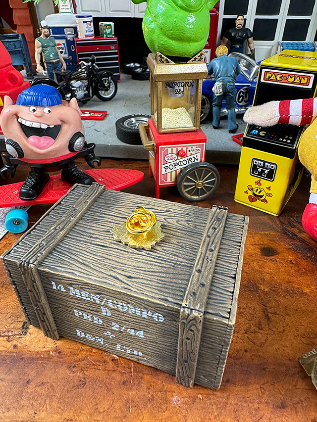 マクドナルド　ヴィンテージコレクション　ハンバーガーパッチ　ピンバッジ　ピンズ ■ アメリカン雑貨 アメリカ雑貨 |  | 03