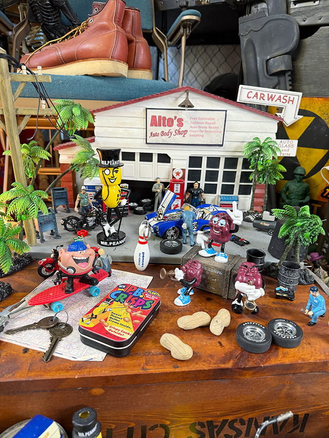 アメリカンアド　ブリキケース　（ピーナッツ/ブラック）　ブリキ缶　小物入れ ■ アメリカン雑貨 アメリカ雑貨 |  | 05