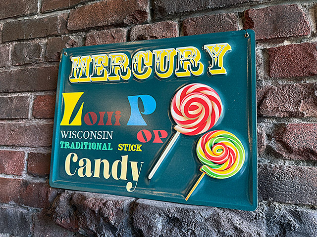 マーキュリー　エンボス　ティンサイン　（キャンディ）　ブリキ看板 ■ アメリカン雑貨 アメリカ雑貨 | MERCURY | 01