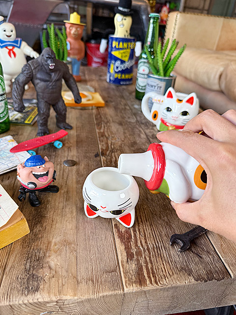 開運紹福　招き猫　とっくり　&　おちょこ　セット　商売繁盛　千客万来 ■ アメリカン雑貨 アメリカ雑貨 |  | 01