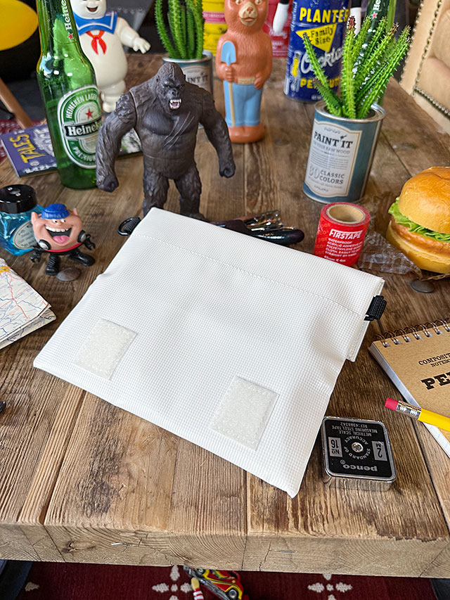 PENCO　ペンコ　キャリータイトケース　Dリング付き　（Mサイズ/ホワイト）　2WAY　収納　ポーチ　HIGHTIDE　ハイタイド |  | 04