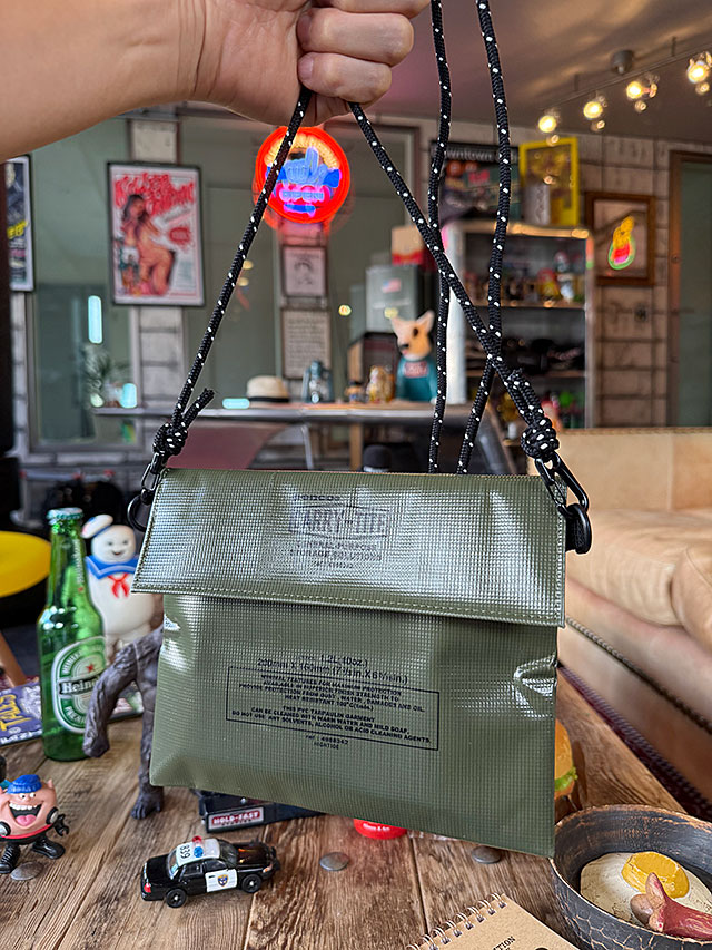 PENCO　ペンコ　キャリータイトケース　Dリング付き　（Mサイズ/カーキ）　2WAY　収納　ポーチ　HIGHTIDE　ハイタイド |  | 07