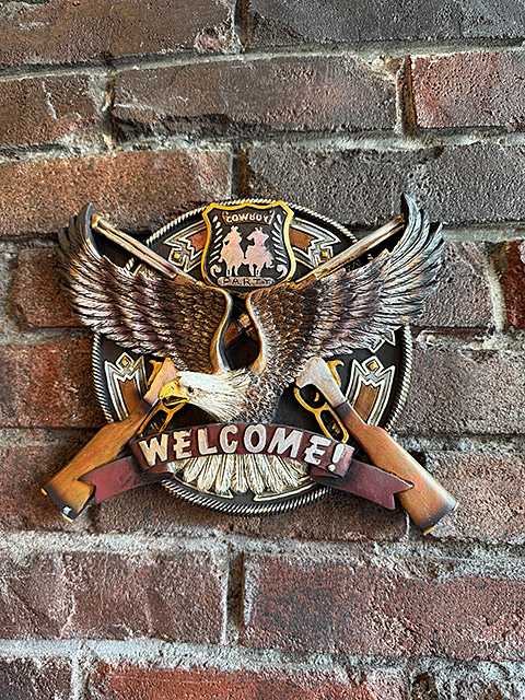 アメリカンイーグル　＆　ランダル銃　ウェルカムサイン　ウォールオブジェ　ウエスタン　壁飾り ■ アメリカン雑貨 アメリカ雑貨 | 