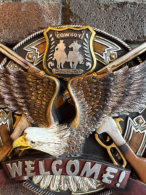 アメリカンイーグル　＆　ランダル銃　ウェルカムサイン　ウォールオブジェ　ウエスタン　壁飾り ■ アメリカン雑貨 アメリカ雑貨 |  | 01