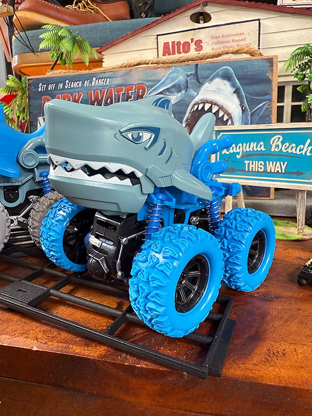 シャーク　モンスタートラック　プルバック　ミニカー　（2台セット） ■ アメリカン雑貨 アメリカ雑貨 |  | 04