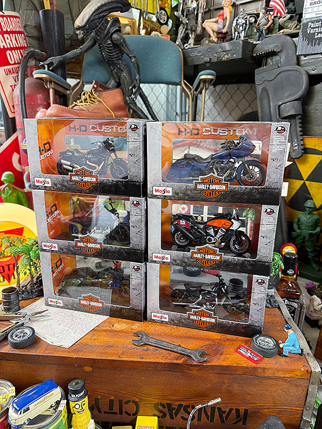 Harley-Davidson 1/18スケール　20個まとめてお得セット マイスト ハーレーダビッドソン ダイキャスト ミニカー 6台セット 1/18