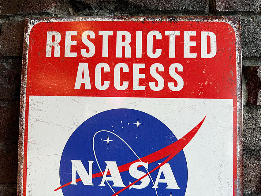 NASA　制限エリア　ブリキ看板 ■ アメリカン雑貨 アメリカ雑貨 |  | 01
