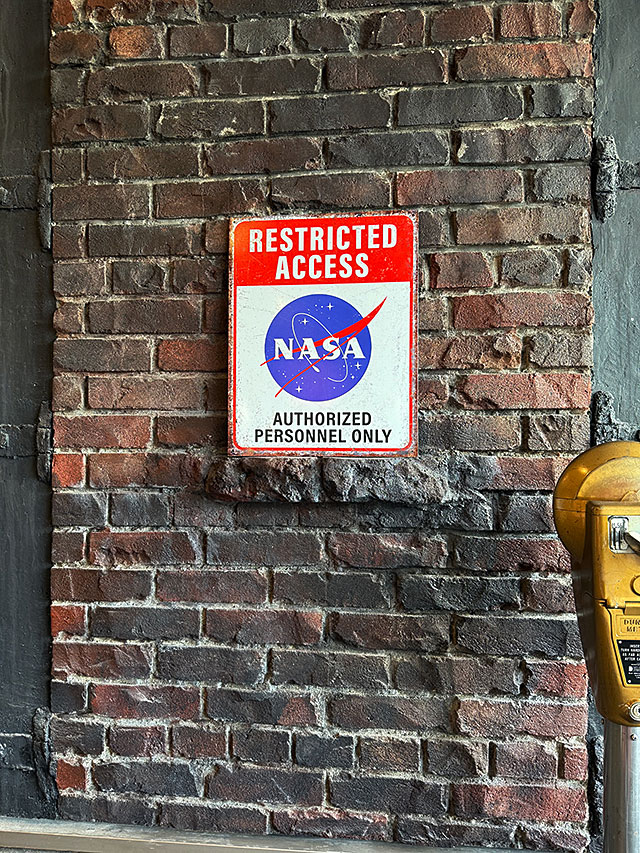 NASA　制限エリア　ブリキ看板 ■ アメリカン雑貨 アメリカ雑貨 |  | 03