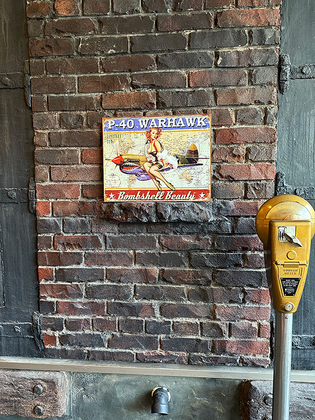 ミリタリー　ピンナップガール　アート　ブリキ看板　（P-40 WARHAWK） ■ アメリカン雑貨 アメリカ雑貨 |  | 03