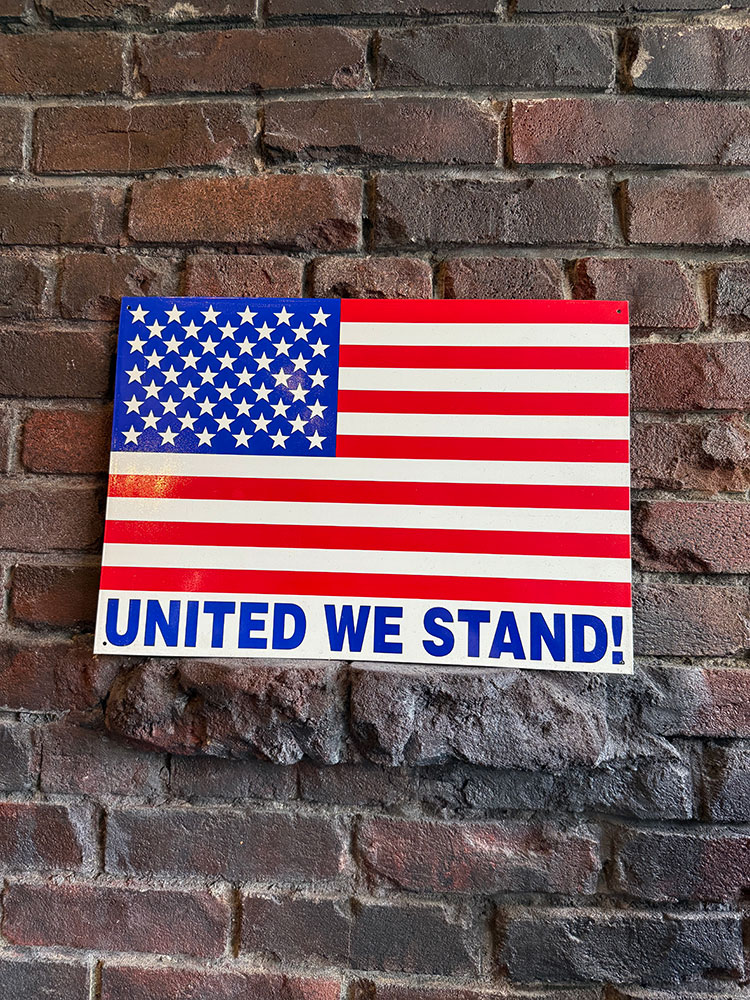 星条旗　ブリキ看板　（UNITED WE STAND!） ■ アメリカン雑貨 アメリカ雑貨 |  | 02
