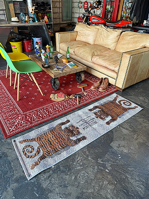 ポストジェネラル　トゥーゴーマット　ロング　チベタンタイガー　180cm×50cm ■ アメリカン雑貨 アメリカ雑貨 |  | 03