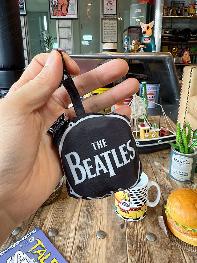 ビートルズ　アビイロード　オフィシャル　エコバッグ　（ドラムポーチ付き）　ABBEY ROAD ■ アメリカン雑貨 アメリカ雑貨 |  | 06
