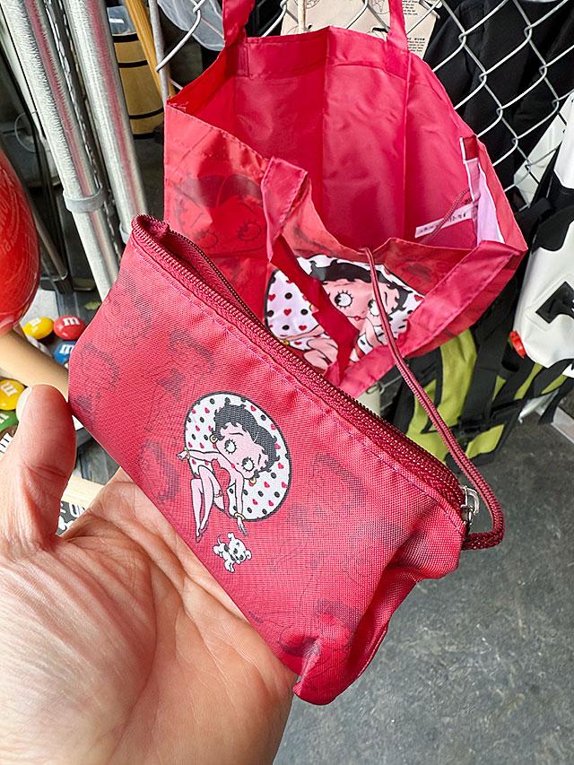 ベティ・ブープ　ポータブルエコバッグ　ミニポーチ付き　（レッド） ■ アメリカン雑貨 アメリカ雑貨 |  | 05