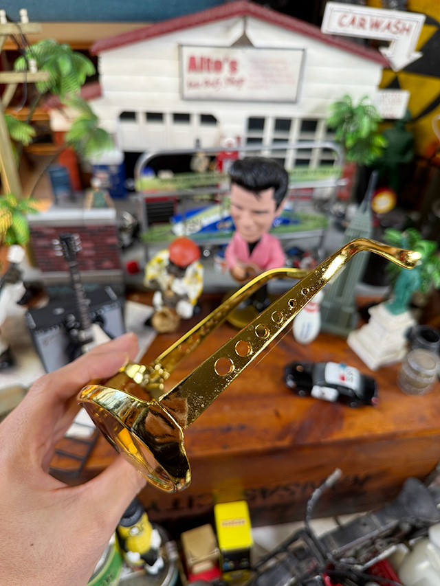 ロックンロールキング　サングラス　（ゴールド）　エルヴィス・プレスリー　変身　変装　コスプレ ■ アメリカン雑貨 アメリカ雑貨 |  | 03