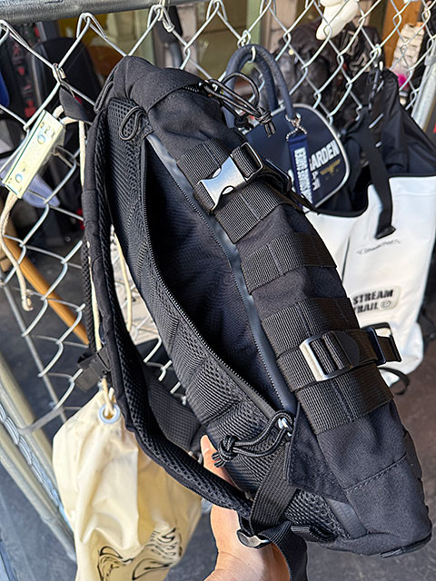 ミリタリー　GB393　モデル　ラックサック　コンパクト　リュック　9L　（ブラック） ■ アメリカン雑貨 アメリカ雑貨 |  | 04