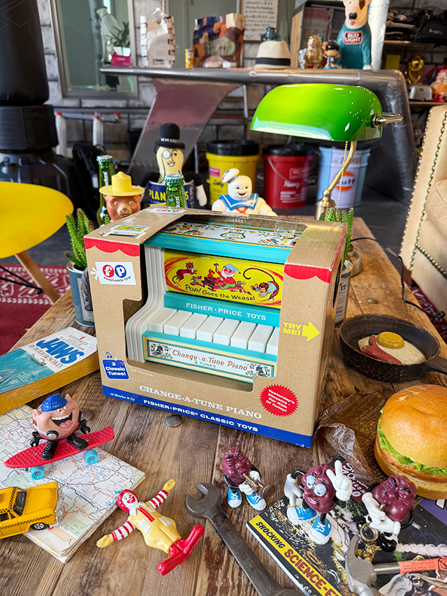 フィッシャープライス　チェンジ・ア・チューン　ピアノ　Change a Tune Piano (復刻版)　トイピアノ ■ アメリカン雑貨 アメリカ雑貨 |  | 07