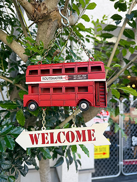 ロンドンバス　ウェルカム　ハンギングサイン ■ アメリカン雑貨 アメリカ雑貨 | 