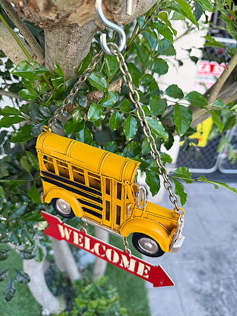 スクールバス　ウェルカム　ハンギングサイン ■ アメリカン雑貨 アメリカ雑貨 |  | 01