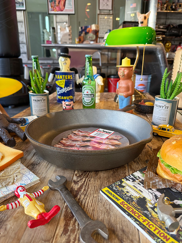 肉が美味しく焼ける　LODGE　ロッジ　スキレット　12インチ　直径32cm　キャストアイアン ■ アメリカン雑貨 アメリカ雑貨 |  | 01