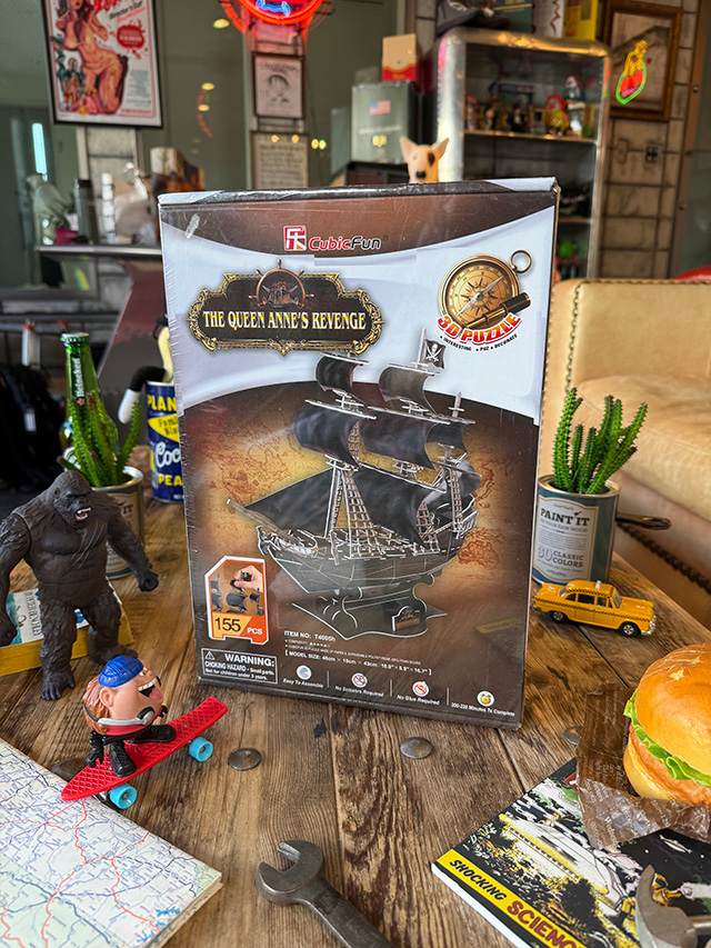 3D立体パズル　海賊船　クイーン・アンズ・リベンジ号　155ピース　全長48cm　ハサミやノリ不要 ■ アメリカン雑貨 アメリカ雑貨 | 