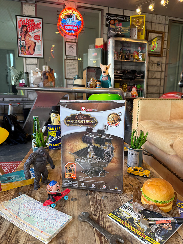 3D立体パズル　海賊船　クイーン・アンズ・リベンジ号　155ピース　全長48cm　ハサミやノリ不要 ■ アメリカン雑貨 アメリカ雑貨 |  | 03