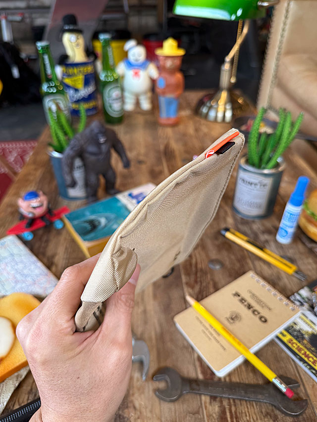 PENCO　ペンコ　バケットポーチ　（ベージュ）　収納ポーチ　トラベルポーチ　ガジェットポーチ　化粧ポーチ　HIGHTIDE　ハイタイド |  | 07