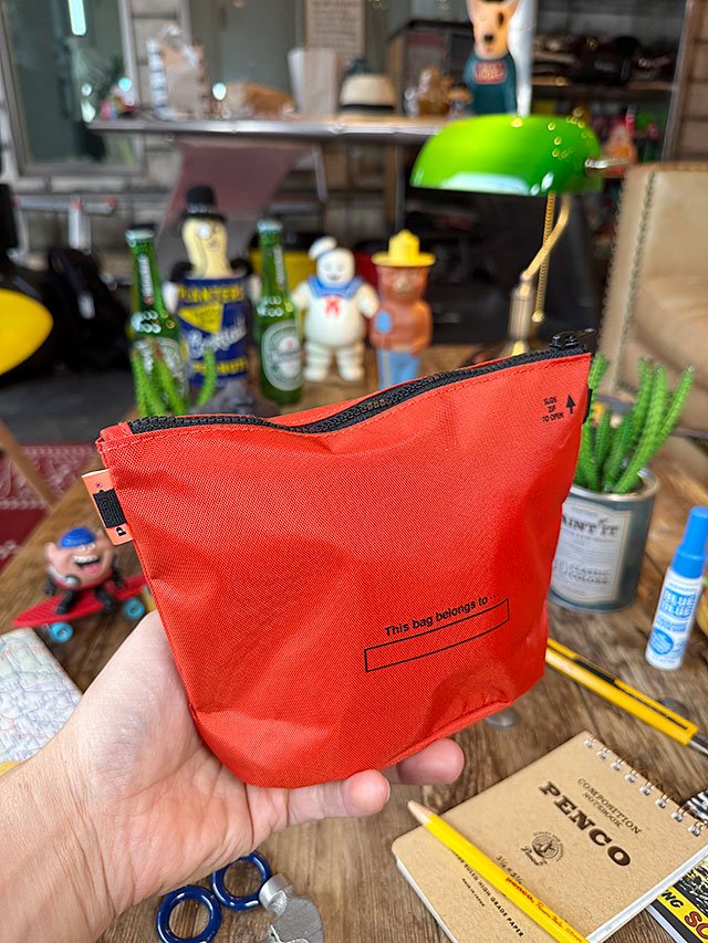 PENCO　ペンコ　バケットポーチ　（オレンジ）　収納ポーチ　トラベルポーチ　ガジェットポーチ　化粧ポーチ　HIGHTIDE　ハイタイド |  | 01