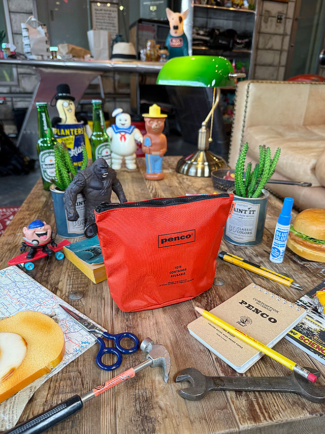 PENCO　ペンコ　バケットポーチ　（オレンジ）　収納ポーチ　トラベルポーチ　ガジェットポーチ　化粧ポーチ　HIGHTIDE　ハイタイド |  | 05