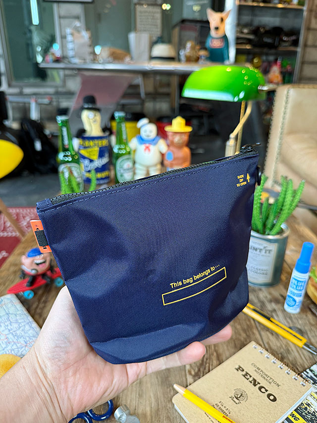 PENCO　ペンコ　バケットポーチ　（ネイビー）　収納ポーチ　トラベルポーチ　ガジェットポーチ　化粧ポーチ　HIGHTIDE　ハイタイド |  | 01