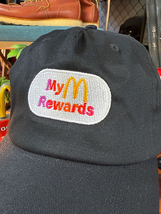 マクドナルド　オフィシャル　クルーキャップ　（My Rewards） ■ アメリカン雑貨 アメリカ雑貨 |  | 01