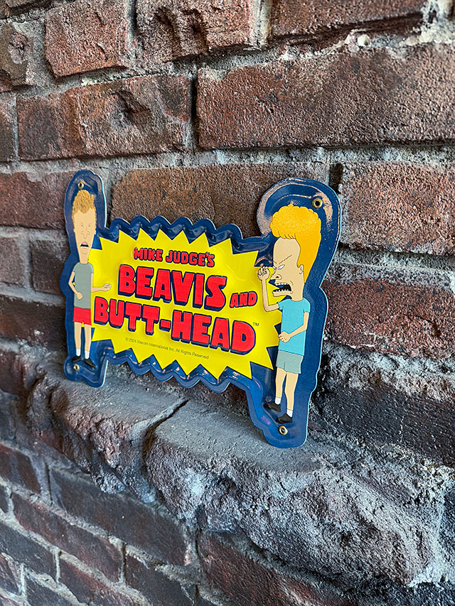 ミニサイズ　エンボスティンサイン　MTV　ビーバス＆バットヘッド　（タイトルロゴ） ■ アメリカン雑貨 アメリカ雑貨 |  | 01