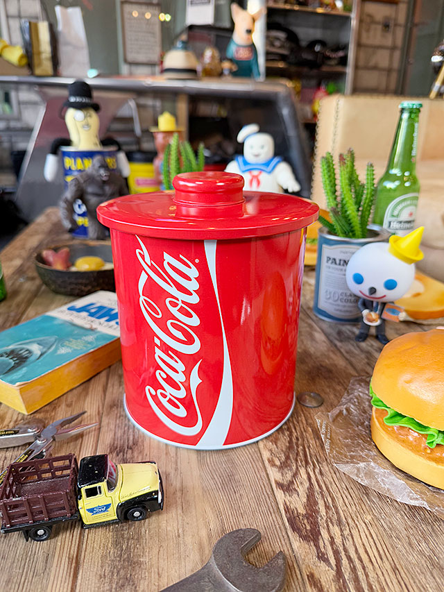 Coca Cola コカ・コーラ ラウンドトップ ティンキャニスター （コーク 