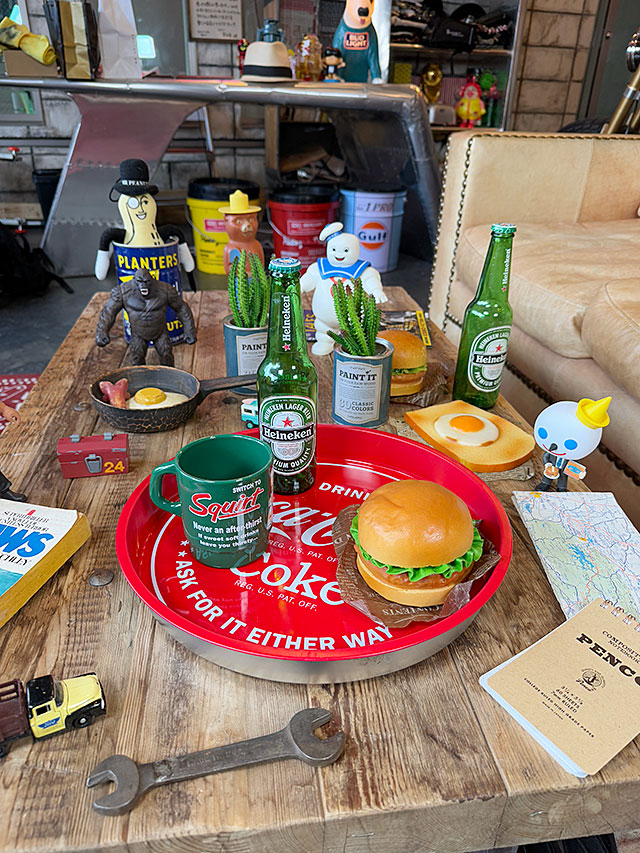 コカ・コーラ　サービングトレイ　ラウンド　ティントレイ　※サビ汚れがあります ■ アメリカン雑貨 アメリカ雑貨 |  | 02