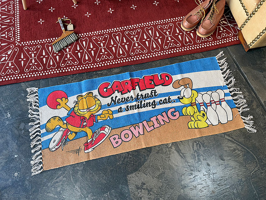 ガーフィールド　コットンマット　120cm　ロングサイズ　（ボウリング） ■ アメリカン雑貨 アメリカ雑貨 | 