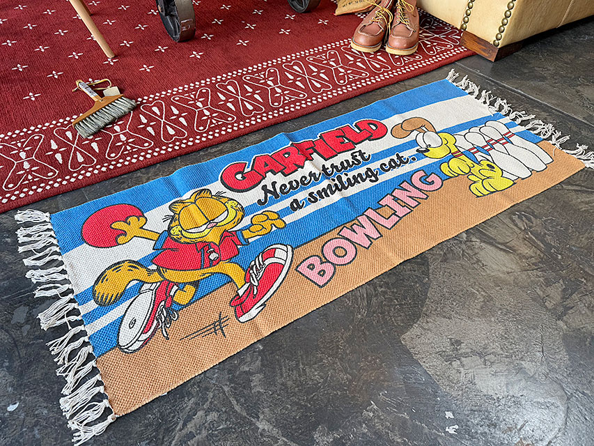 ガーフィールド　コットンマット　120cm　ロングサイズ　（ボウリング） ■ アメリカン雑貨 アメリカ雑貨 |  | 06