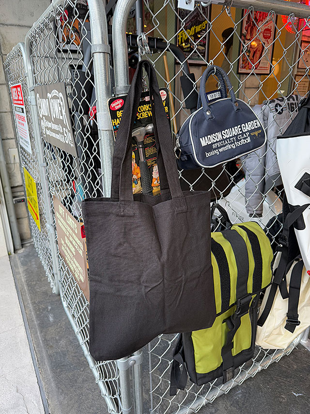 Netflixドラマ　ストレンジャーシングス　タイトルロゴ　オフィシャル　トートバッグ ■ アメリカン雑貨 アメリカ雑貨 |  | 05