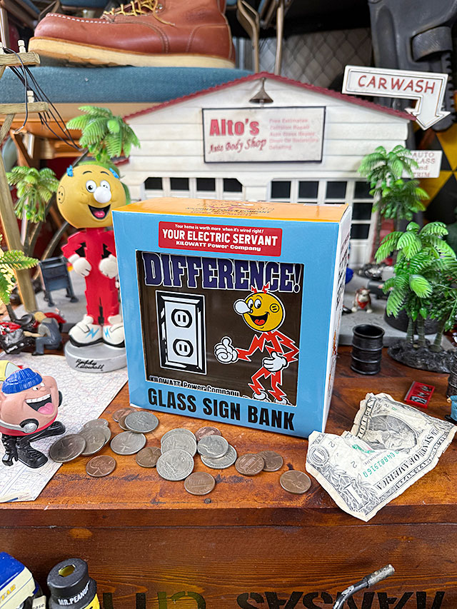 キャラクターアド　ガラスブロックバンク　（レディキロワット）　貯金箱 ■ アメリカン雑貨 アメリカ雑貨 |  | 05