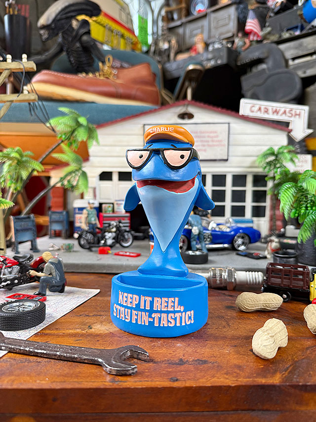 チャーリー・ザ・ツナ　メッセージ　レジントレイ　ポリレジン　スタチュー ■ アメリカン雑貨 アメリカ雑貨 |  | 05