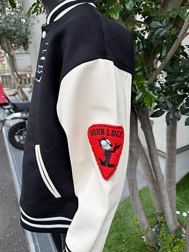 フィリックス スタジャン Lサイズのみの展開 ユニセックス