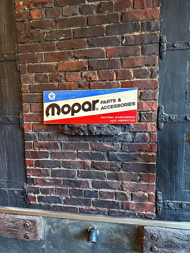 Mopar　モパー　ディーラー　ウッドサイン ■ アメリカン雑貨 アメリカ雑貨 |  | 04