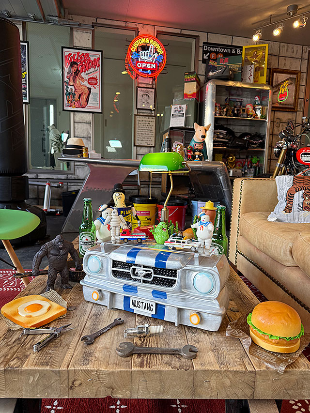 1965年 フォード マスタング カーシェルフ Sサイズ （フロント