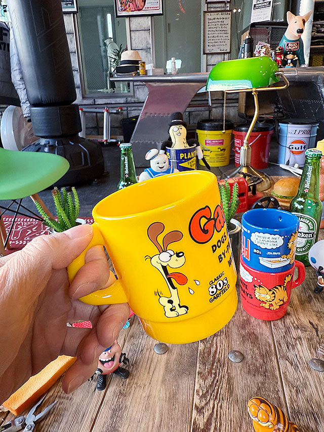 ガーフィールド スタッキングマグ 330ml （イエロー） プラスチック製