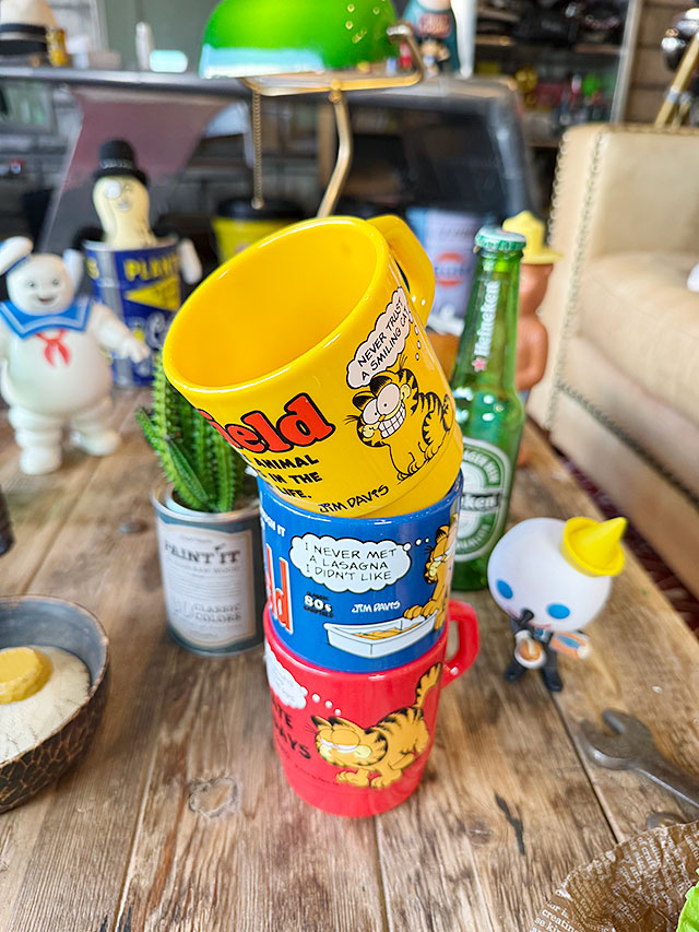 ガーフィールド スタッキングマグ 330ml （イエロー） プラスチック製